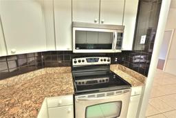 Picture of 4264 Central Sarasota Parkway Unit 116, Sarasota, FL 34238