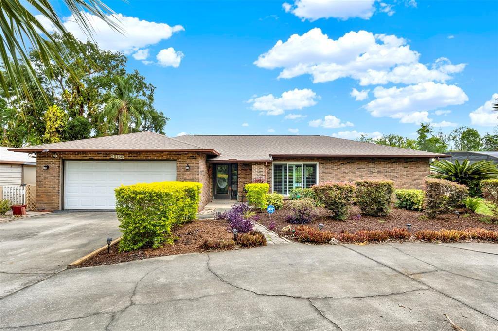 Picture of 28136 Tammi Drive, Tavares, FL 32778