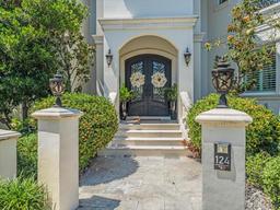 Picture of 124 Estado Way Ne, St Petersburg, FL 33704