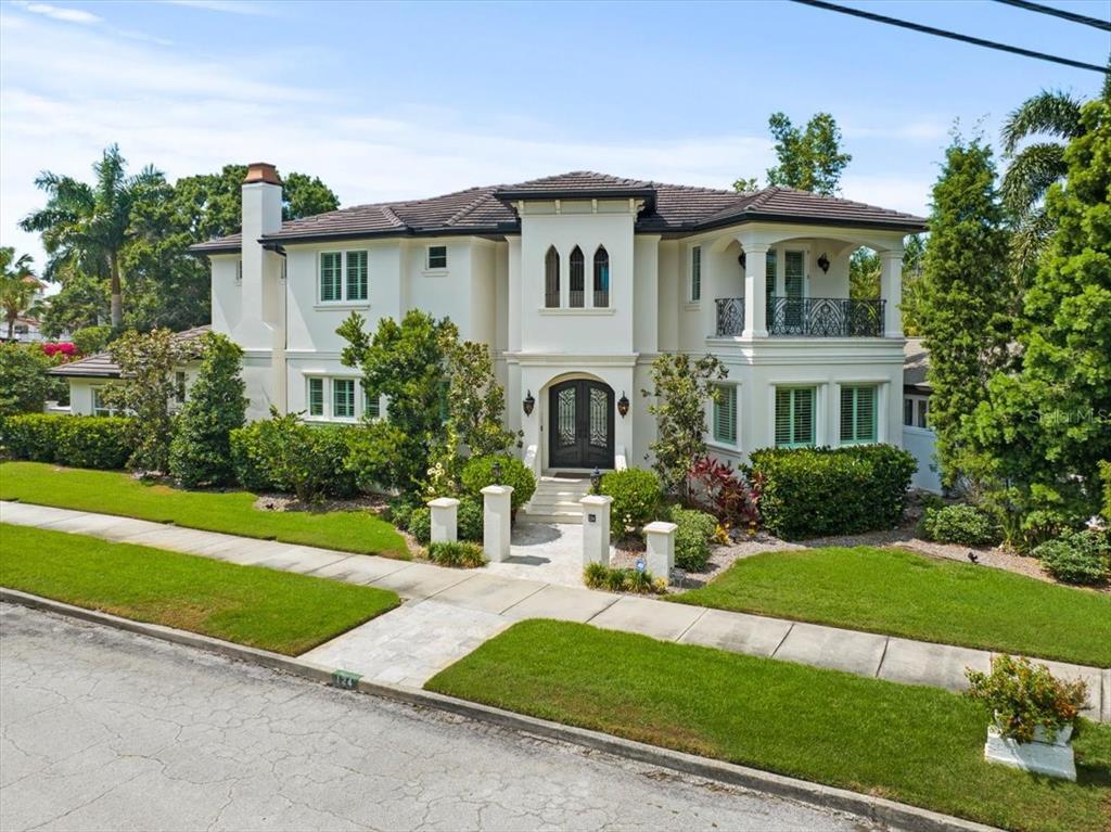 Picture of 124 Estado Way Ne, St Petersburg, FL 33704