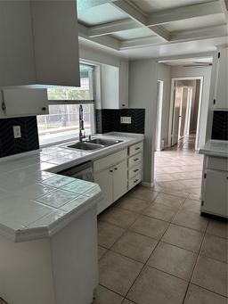 Picture of 2334 Colonial Court, Dunedin, FL 34698