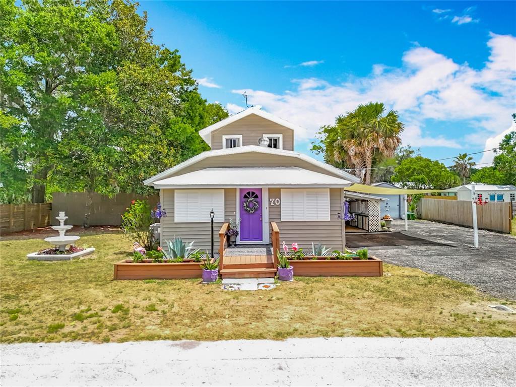 Picture of 70 N Oak Avenue, Umatilla, FL 32784