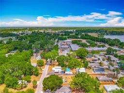 Picture of 70 N Oak Avenue, Umatilla, FL 32784