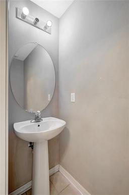 Picture of 6842 Dartmouth Hill Street, Riverview, FL 33578