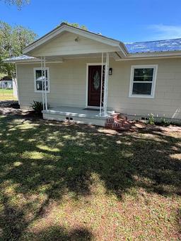 Picture of 132 Fisherman'S Cove Paradise Rd, Crescent City, FL 32112
