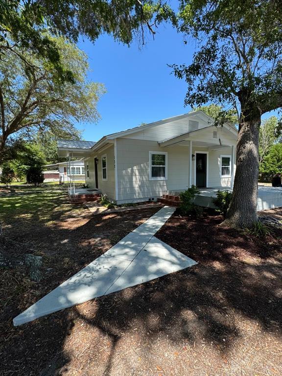 Picture of 132 Fisherman'S Cove Paradise Rd, Crescent City, FL 32112