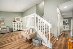 Picture of 4914 Country Hills Drive, Tampa, FL 33624