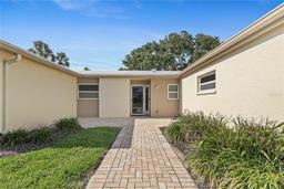 Picture of 111 Whispering Sands Circle Unit V38, Sarasota, FL 34242