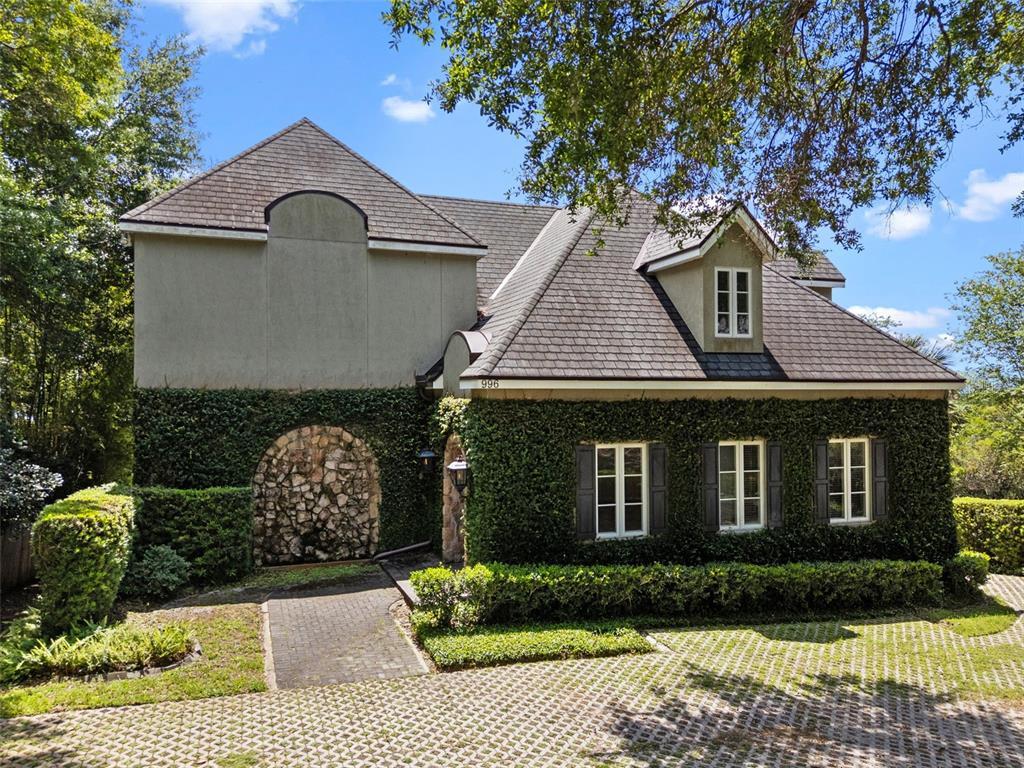 Picture of 996 Fairview Avenue, Mount Dora, FL 32757