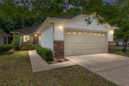 Picture of 7976 NW 48Th Way, Gainesville, FL 32653