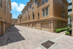 Picture of 2221 Soho Bay Court, Tampa, FL 33606