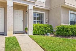 Picture of 732 Kensington Lake Circle, Brandon, FL 33511