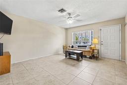 Picture of 732 Kensington Lake Circle, Brandon, FL 33511