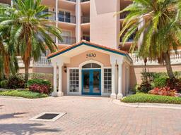 Picture of 5430 Eagles Point Circle Unit 101, Sarasota, FL 34231