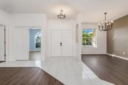 Picture of 4063 Westbourne Circle, Sarasota, FL 34238