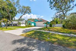 Picture of 1709 Sunset Drive, Tarpon Springs, FL 34689