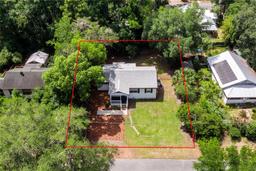 Picture of 925 NE 7Th Place, Gainesville, FL 32601