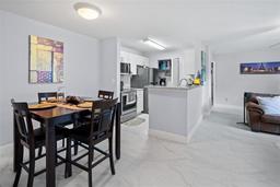 Picture of 6100 Westgate Drive Unit 101, Orlando, FL 32835