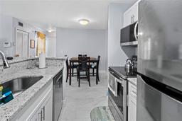 Picture of 6100 Westgate Drive Unit 101, Orlando, FL 32835