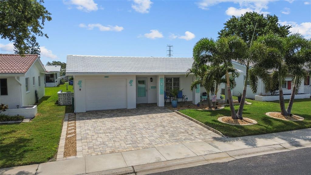 Picture of 9743 36Th Way N Unit 4, Pinellas Park, FL 33782