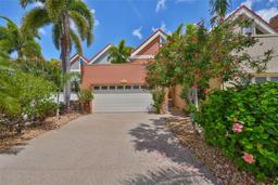 Picture of 813 Symphony Isles Boulevard, Apollo Beach, FL 33572