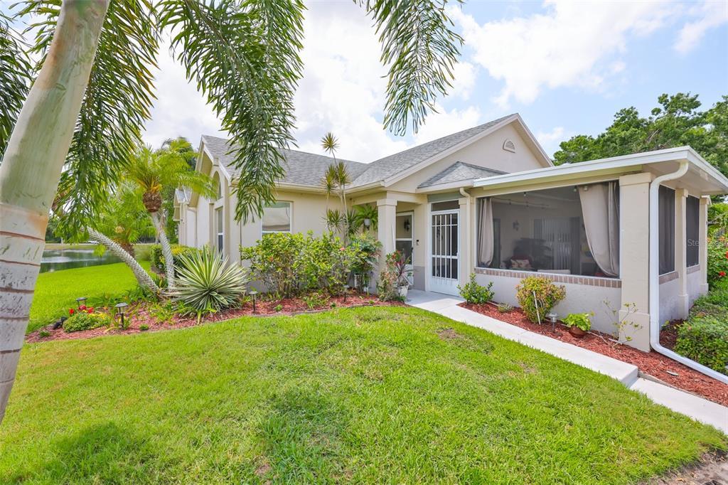 Picture of 815 Silverthorn Lane Unit 0, Sun City Center, FL 33573