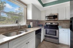 Picture of 600 Manatee Avenue Unit 143, Holmes Beach, FL 34217