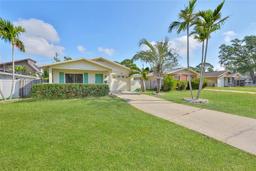 Picture of 1727 New Hampshire Avenue Ne, St Petersburg, FL 33703
