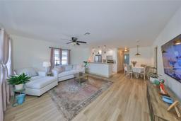 Picture of 1727 New Hampshire Avenue Ne, St Petersburg, FL 33703