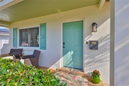 Picture of 1727 New Hampshire Avenue Ne, St Petersburg, FL 33703