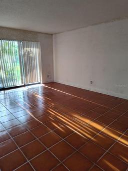 Picture of 1508 Virginia Avenue Unit 105, Daytona Beach, FL 32114