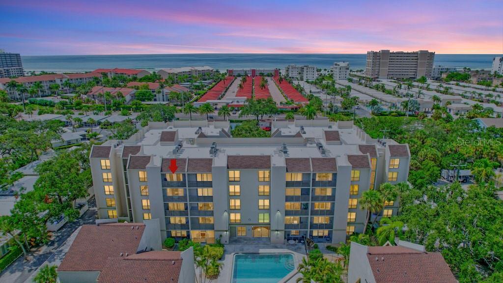 Picture of 6157 Midnight Pass Road Unit E65, Sarasota, FL 34242