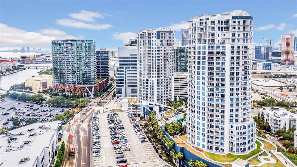 Picture of 1209 E Cumberland Avenue Unit 2006, Tampa, FL 33602