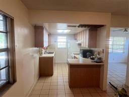 Picture of 7401 N Albany Avenue, Tampa, FL 33604