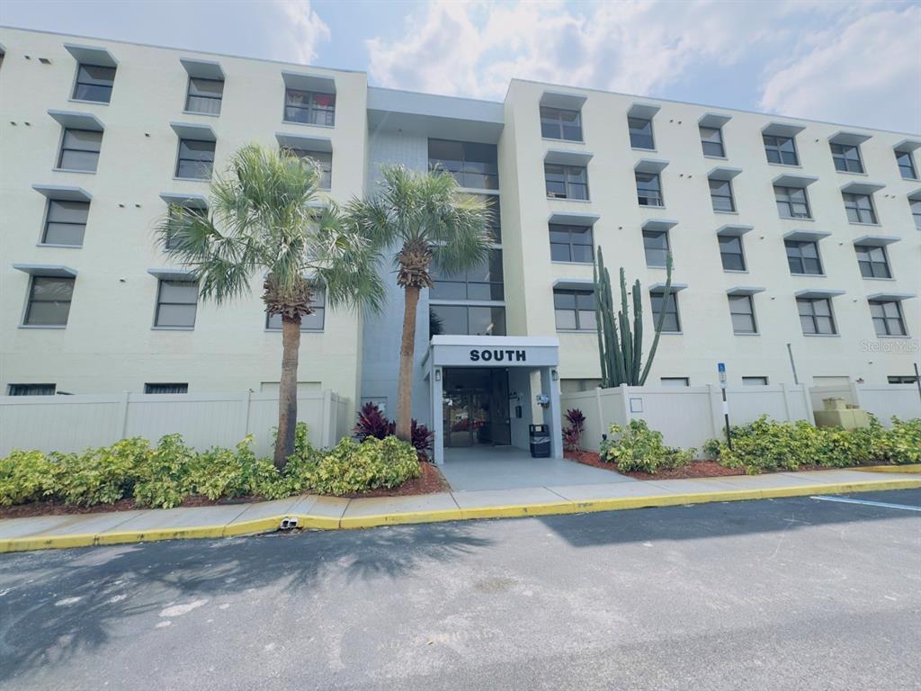 Picture of 701 S Madison Avenue Unit 414, Clearwater, FL 33756