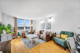 Picture of 701 S Madison Avenue Unit 414, Clearwater, FL 33756