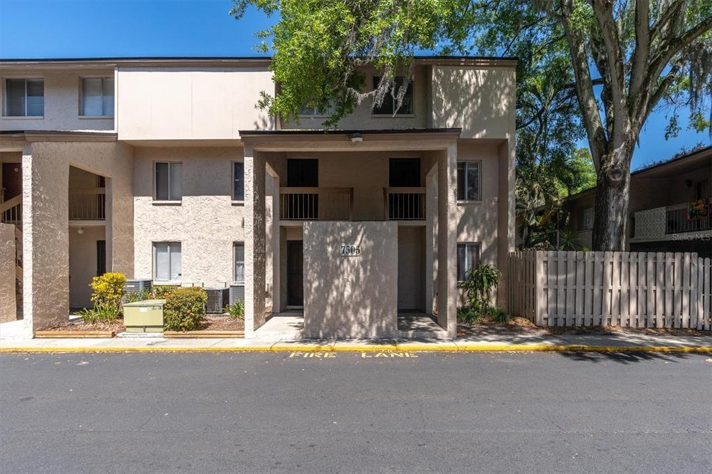 Picture of 7505 Pitch Pine Circle Unit 122, Tampa, FL 33617