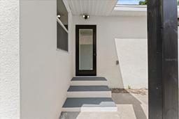 Picture of 3215 E Powhatan Avenue, Tampa, FL 33610