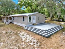 Picture of 107 Riverside Trail, Satsuma, FL 32189