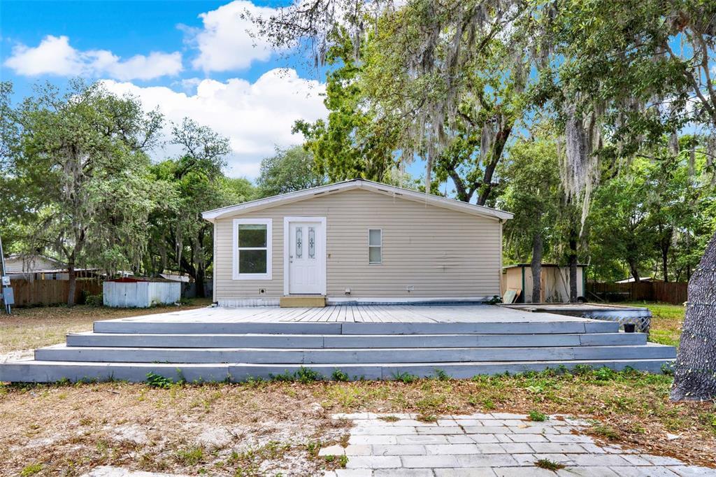 Picture of 107 Riverside Trail, Satsuma, FL 32189