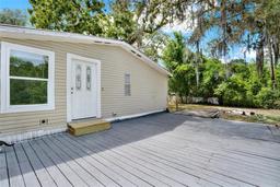 Picture of 107 Riverside Trail, Satsuma, FL 32189
