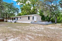 Picture of 107 Riverside Trail, Satsuma, FL 32189