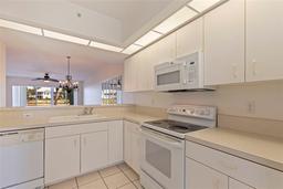 Picture of 402 Laurel Lake Drive Unit 104, Venice, FL 34292