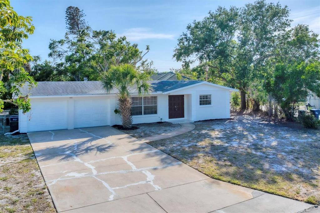 Picture of 4907 4Th Avenue Circle Nw, Bradenton, FL 34209