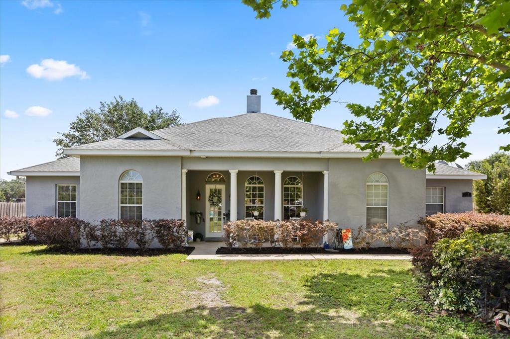 Picture of 28924 Discovery Road, Tavares, FL 32778