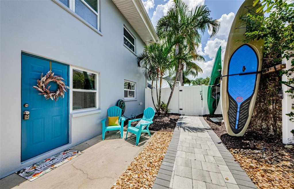 Picture of 2186 Edythe Drive Unit 11, Dunedin, FL 34698