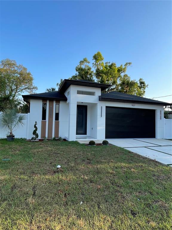 Picture of 907 E Okaloosa Avenue, Tampa, FL 33604