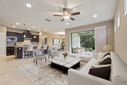 Picture of 352 Alicante Ct, Davenport, FL 33837
