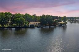 Picture of 414 NW 8Th Avenue, Crystal River, FL 34428