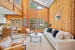 Picture of 3316 W Napoleon Avenue, Tampa, FL 33611